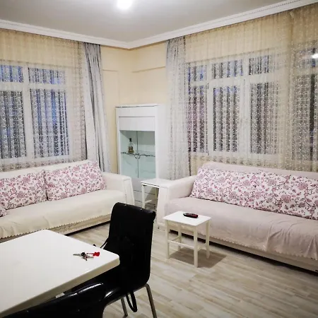 Alanya'Nin Merkezinde Esyali Kiralik Daire * Alanya