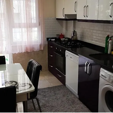 Apartmán Alanya'Nin Merkezinde Esyali Kiralik Daire