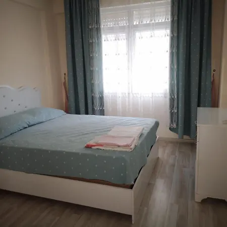 Alanya'Nin Merkezinde Esyali Kiralik Daire