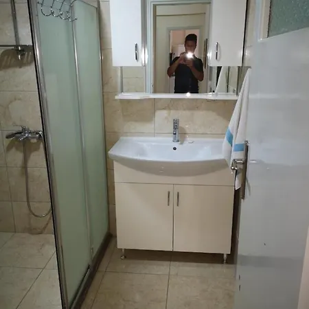 Alanya'Nin Merkezinde Esyali Kiralik Daire Apartmán *