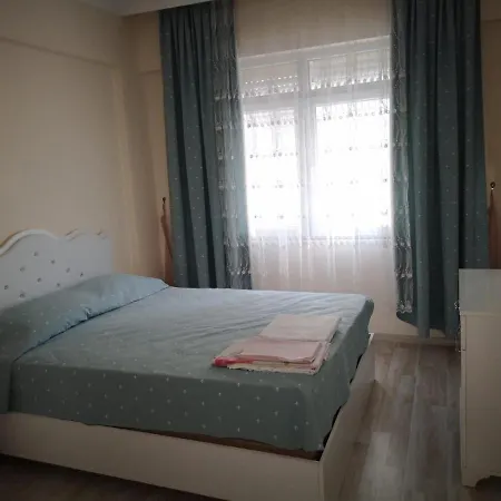 Alanya'Nin Merkezinde Esyali Kiralik Daire Alanya