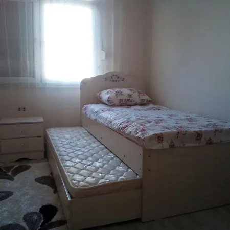 Alanya'Nin Merkezinde Esyali Kiralik Daire Alanya