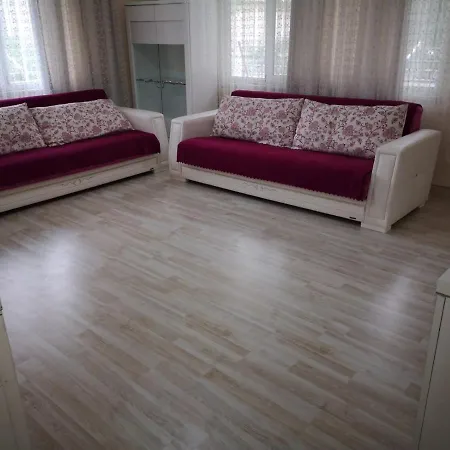 Alanya'Nin Merkezinde Esyali Kiralik Daire Appartement